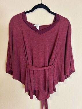 Ambience Apparel Cropped Kaftan Blouse
Size Small